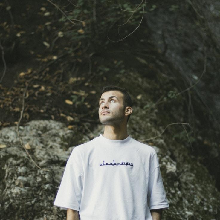 Portrait of Mira Patel meditation instructor